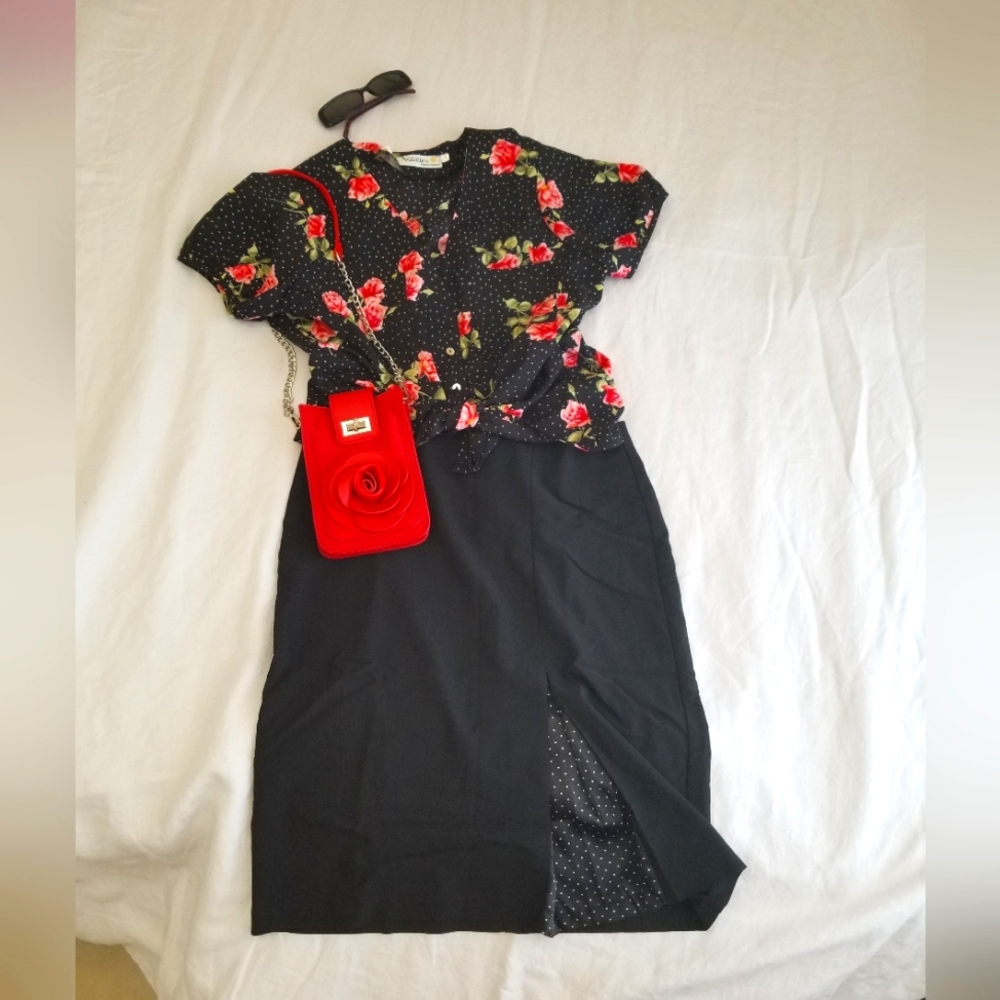 Speechless Pin Up Retro Black Pencil Skirt with Polka Dot Kick Pleat